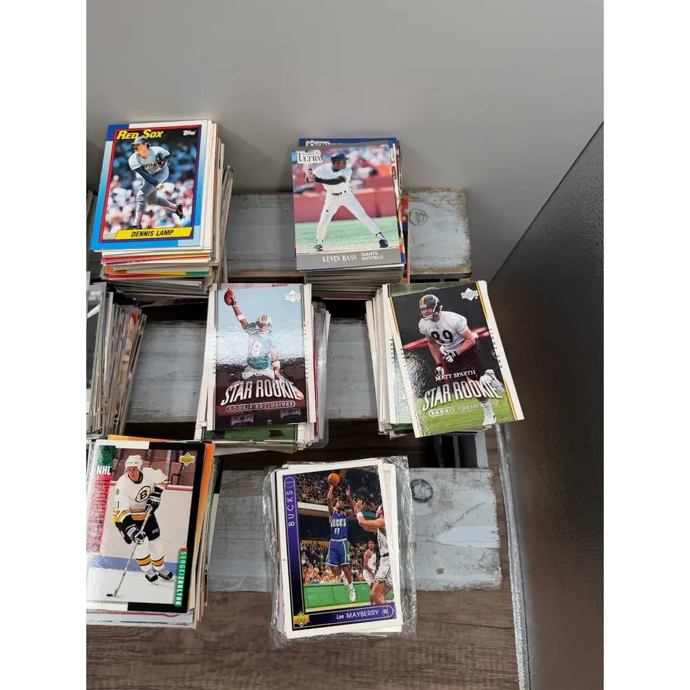 Huge Sport Trading Card Lot-Baseball Football Hockey Basketball Topps Upper Deck